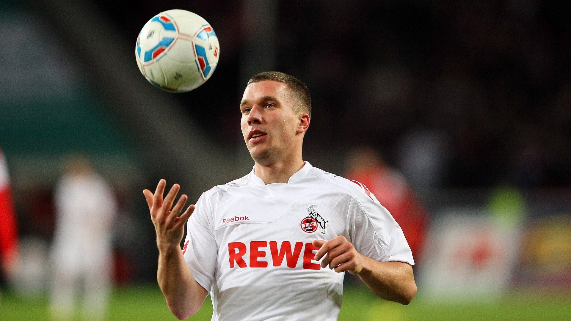 以青少年驱动的绿色科技创生：构建可持续产业生态的青年俱乐部之路